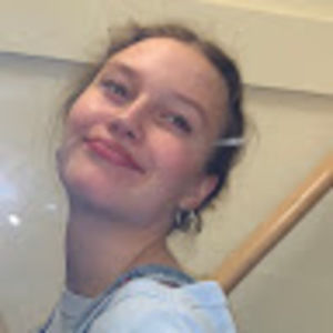 Meet your Posher, Lucy